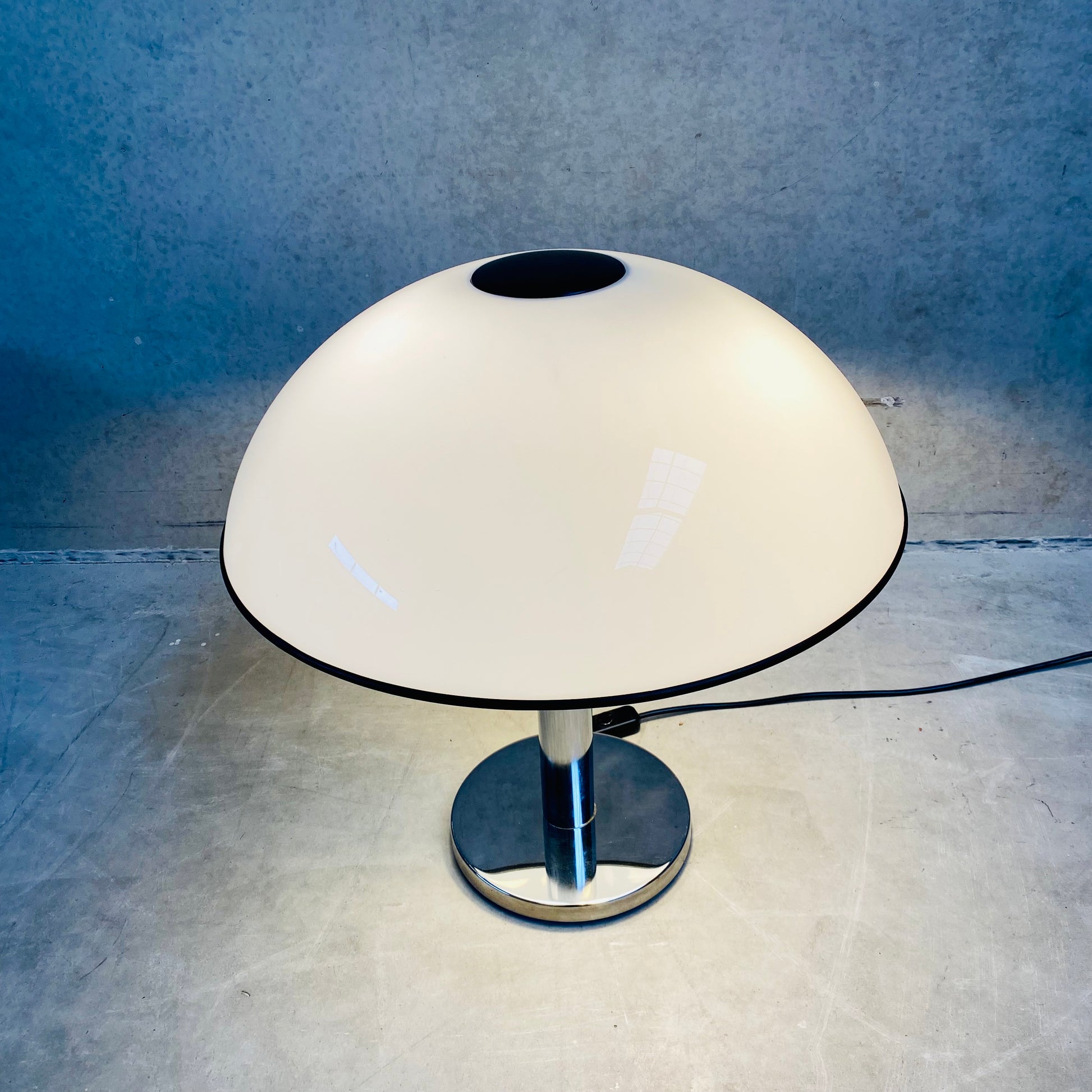 IMPRESSIVE LARGE VINTAGE TABLE LAMP BY RAAK AMSTERDAM, NETHERLANDS 1960S