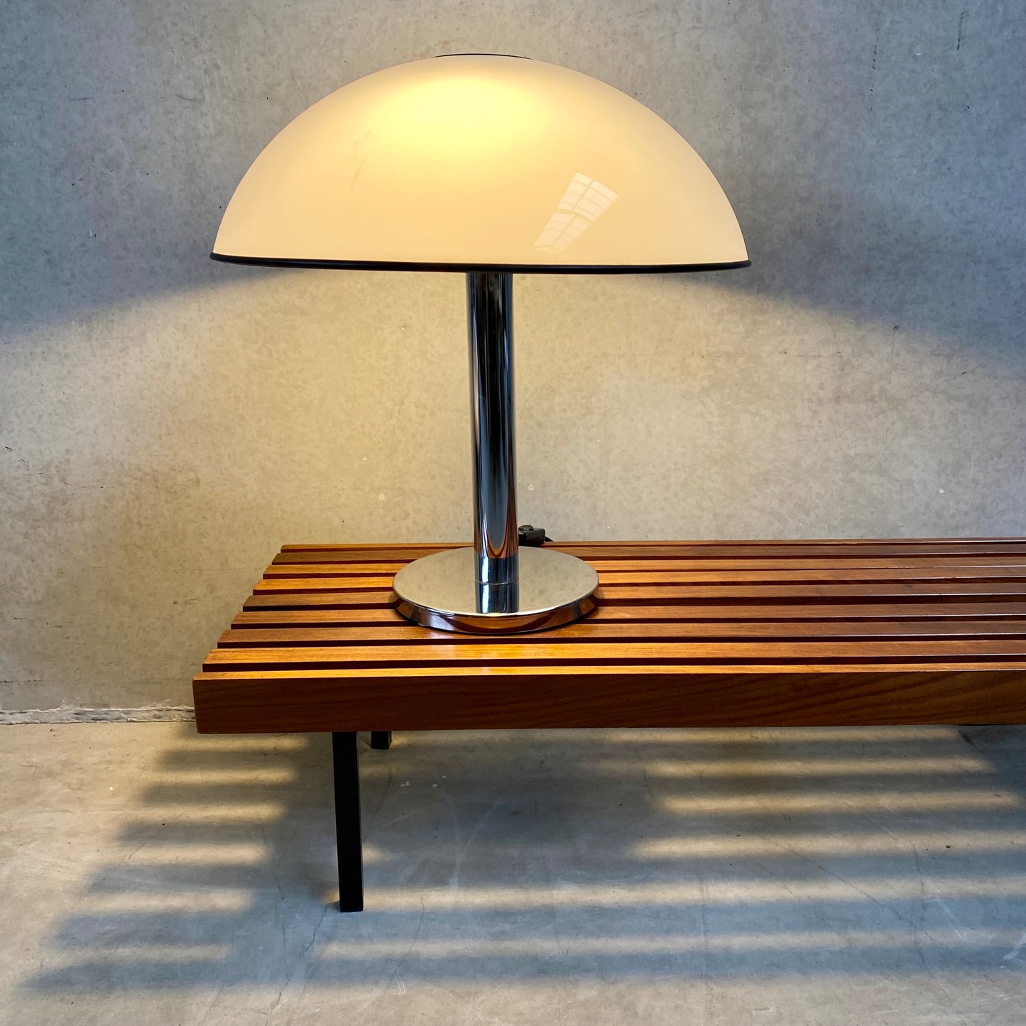 IMPRESSIVE LARGE VINTAGE TABLE LAMP BY RAAK AMSTERDAM, NETHERLANDS 1960S