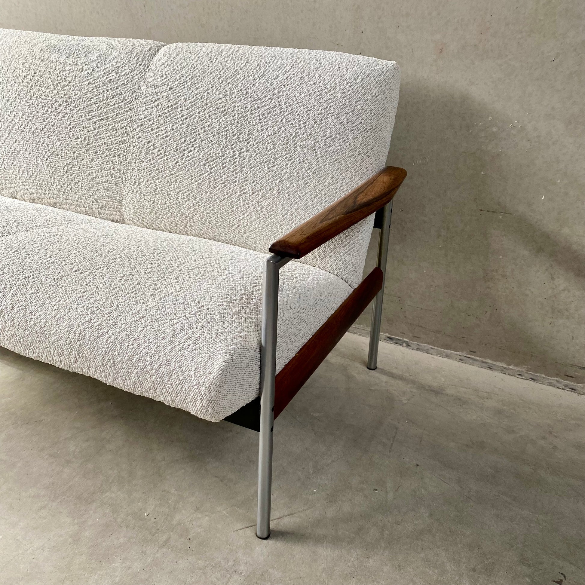 MID-CENTURY 3-SEATER SOFA WITH PALISSANDER FRAME AND BOUCLÉ FABRIC FOR TOPFORM, NETHERLANDS 1970s