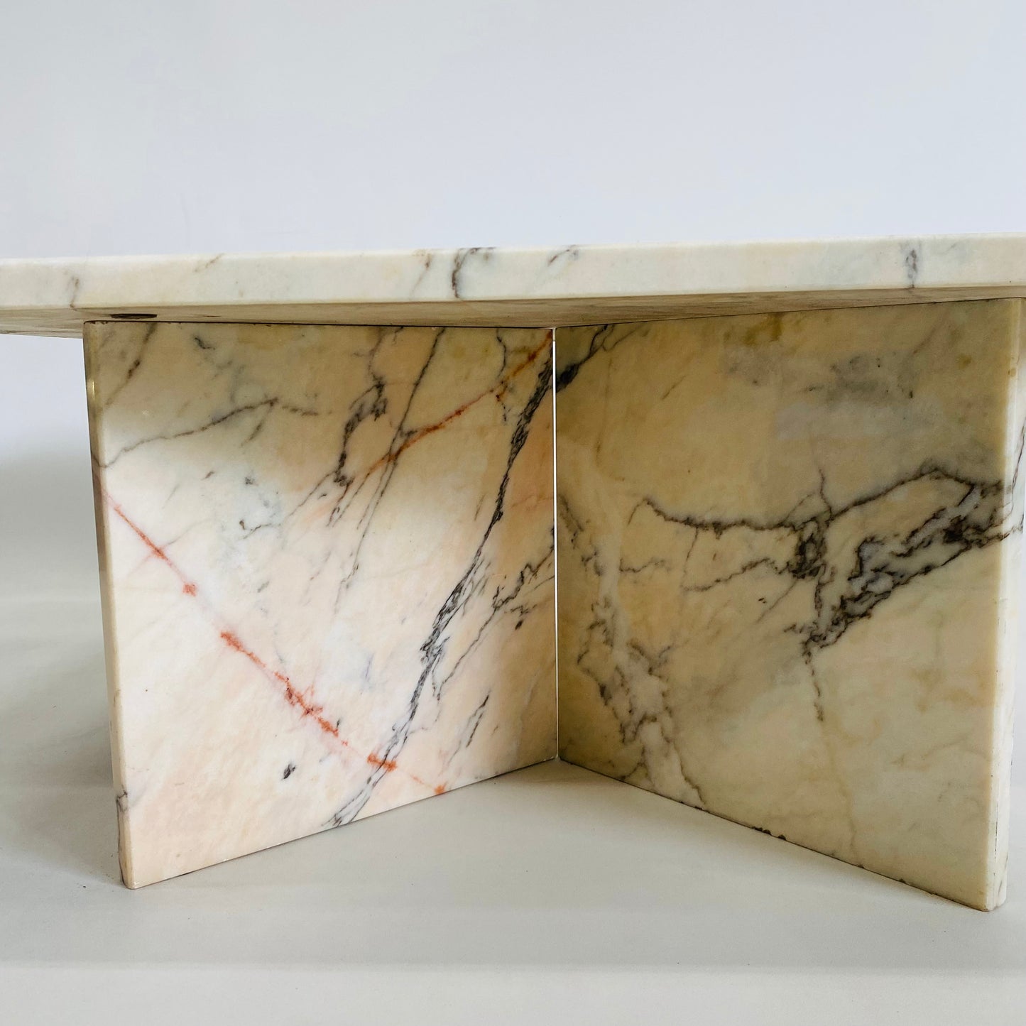 Italienischer Marmor-Couchtisch im Mid-Century-Design, Italien, 1970