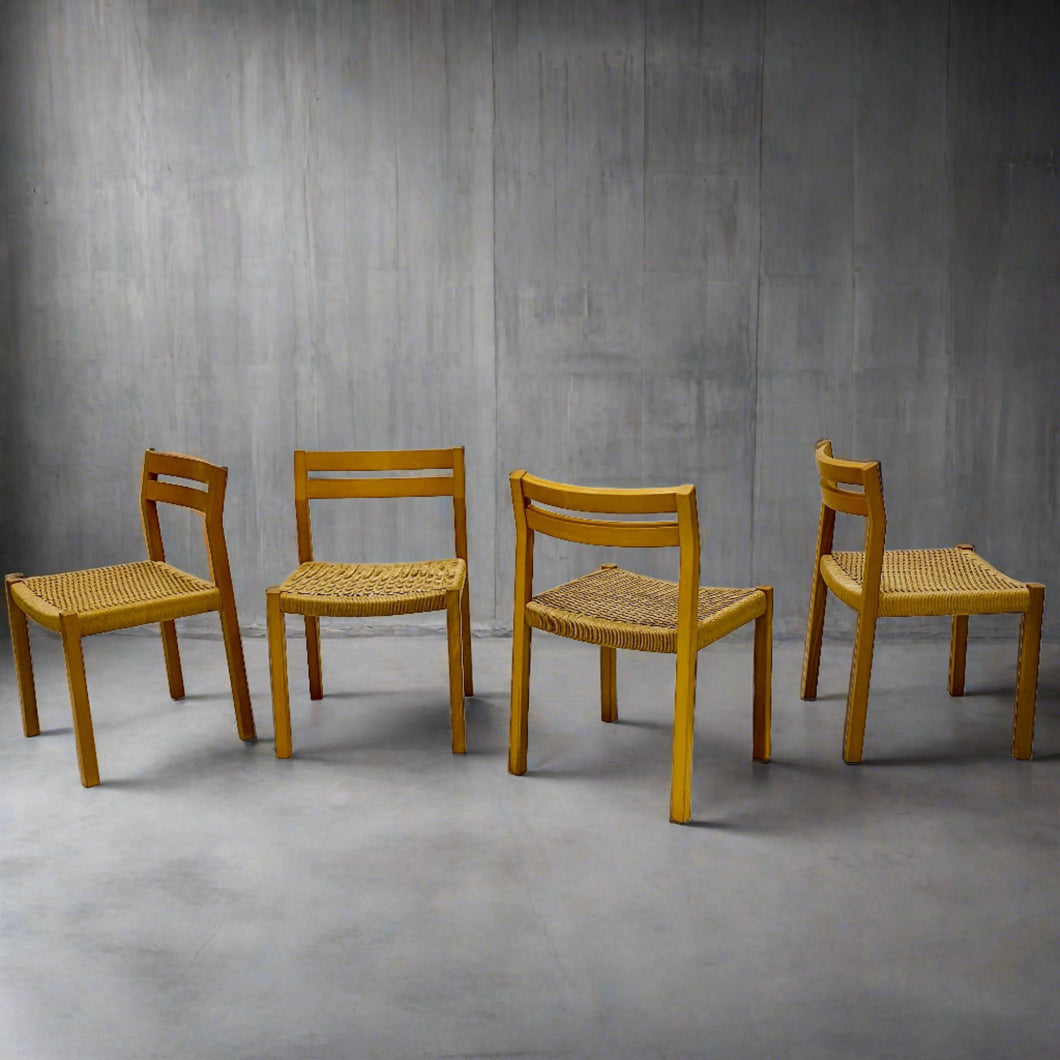 4 x Model 401 Dining Chairs by Niels O. Møller for Jl Møller Møbelfabrik, Denmark 1970