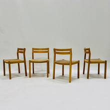 Load image into Gallery viewer, 4 x Model 401 Dining Chairs by Niels O. Møller for Jl Møller Møbelfabrik, Denmark 1970
