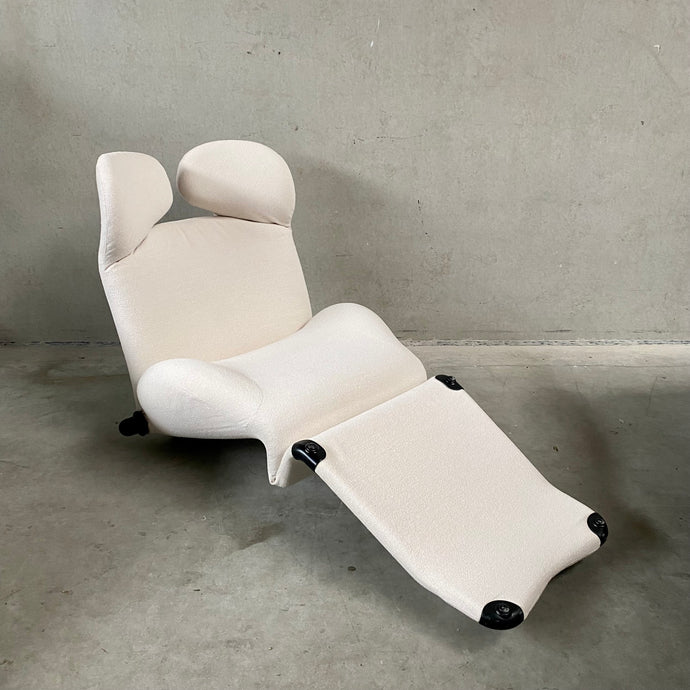 OFF WHITE 111 WINK CHAISE LONGUE BY TOSHIYUKI KITA FOR CASSINA, ITALY 1980s