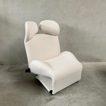 Load image into Gallery viewer, OFF WHITE 111 WINK CHAISE LONGUE BY TOSHIYUKI KITA FOR CASSINA, ITALY 1980s
