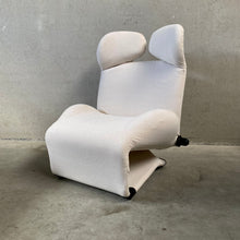 Load image into Gallery viewer, OFF WHITE 111 WINK CHAISE LONGUE BY TOSHIYUKI KITA FOR CASSINA, ITALY 1980s
