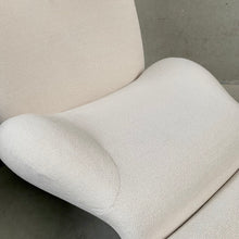 Load image into Gallery viewer, OFF WHITE 111 WINK CHAISE LONGUE BY TOSHIYUKI KITA FOR CASSINA, ITALY 1980s
