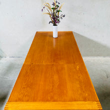 Load image into Gallery viewer, Oak Se15 Dining Table by Pierre Mazairac &amp; Charles Boonzaaijer for Pastoe, Netherlands 1976
