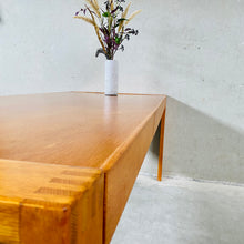 Load image into Gallery viewer, Oak Se15 Dining Table by Pierre Mazairac &amp; Charles Boonzaaijer for Pastoe, Netherlands 1976
