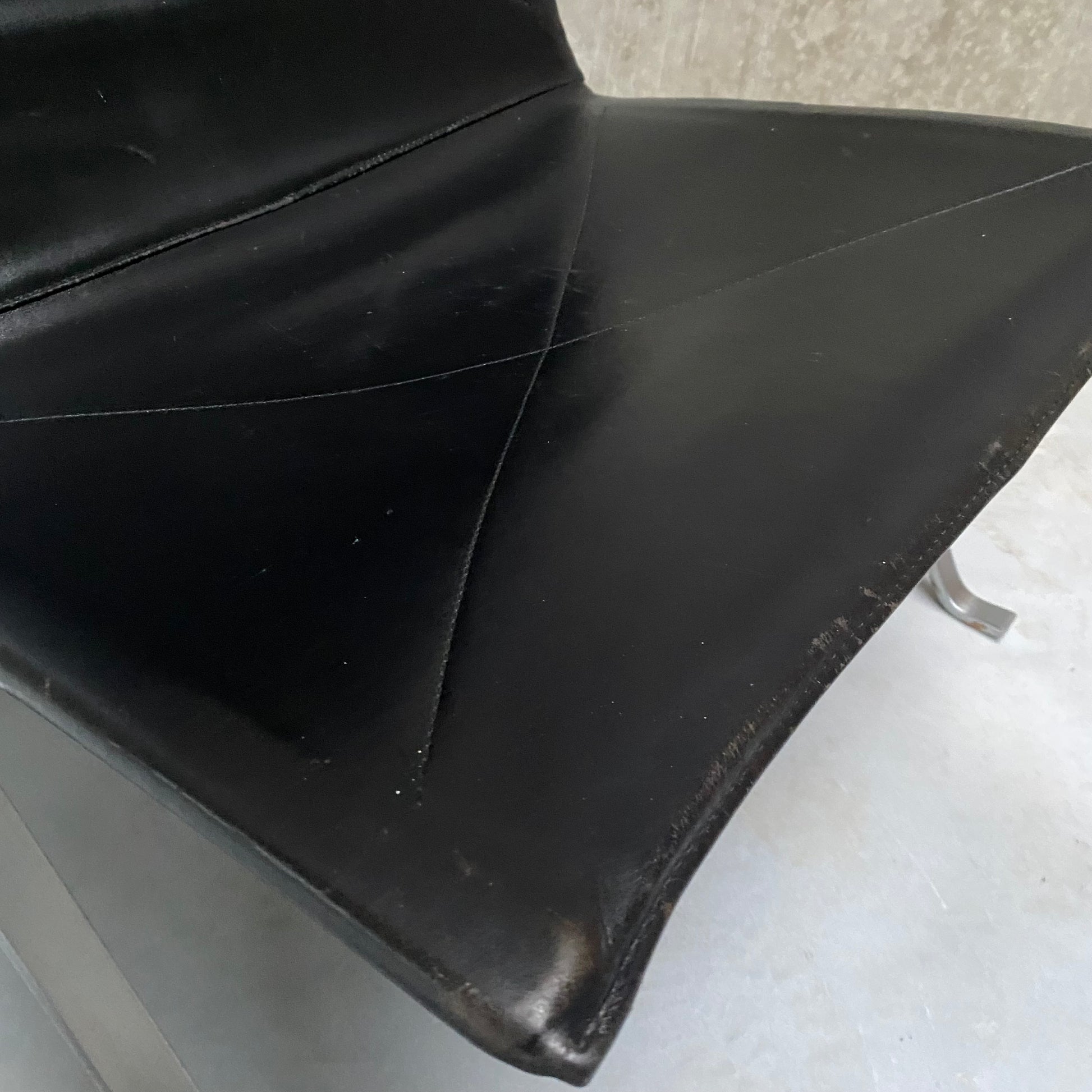 "PK22" LOUNGE CHAIR BY FRITZ HANSEN FOR POUL KJÆRHOLM, DENMARK