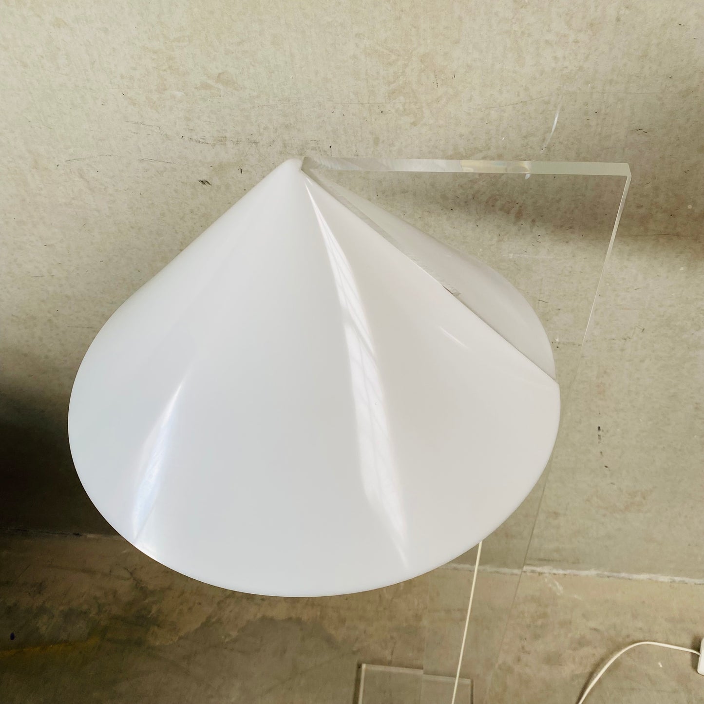 PLEXIGLASS PERSPEX FLOOR LAMP 'CONE' HARCO LOOR HAARLEM, NETHERLANDS 1970S