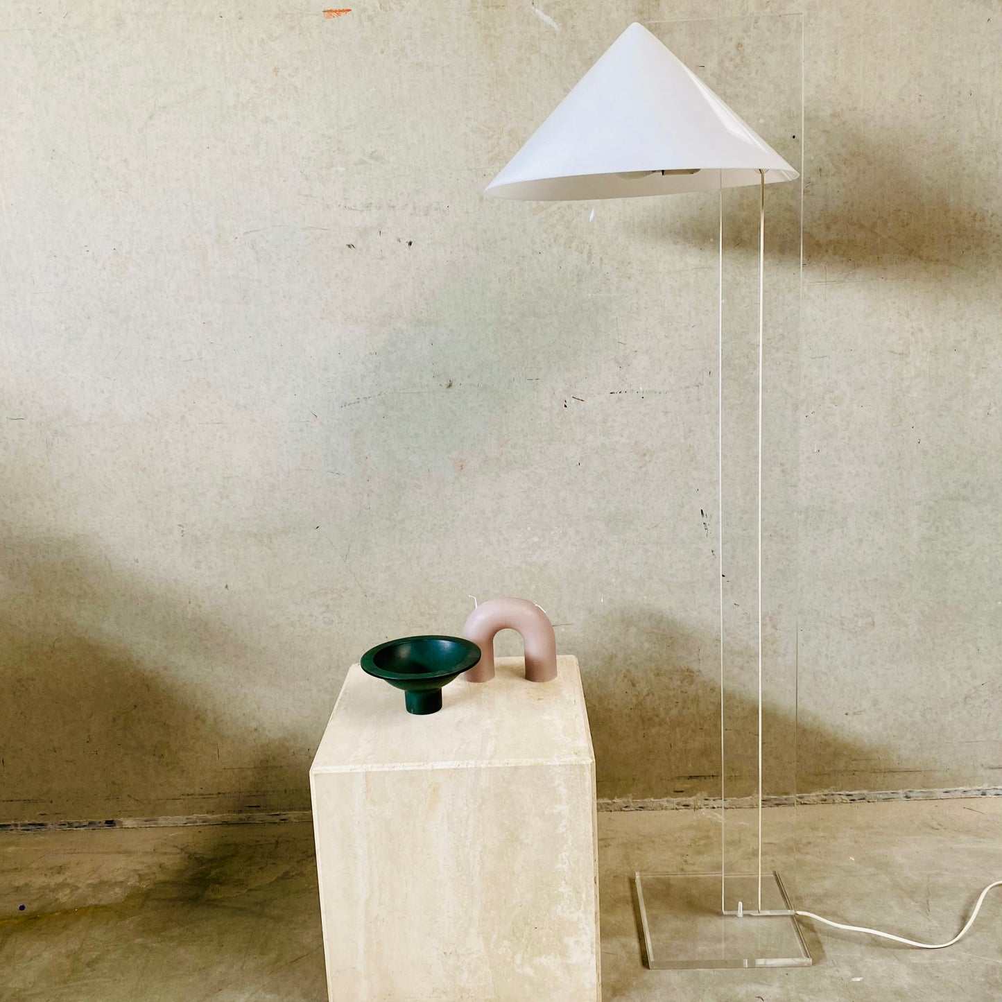 PLEXIGLASS PERSPEX FLOOR LAMP 'CONE' HARCO LOOR HAARLEM, NETHERLANDS 1970S
