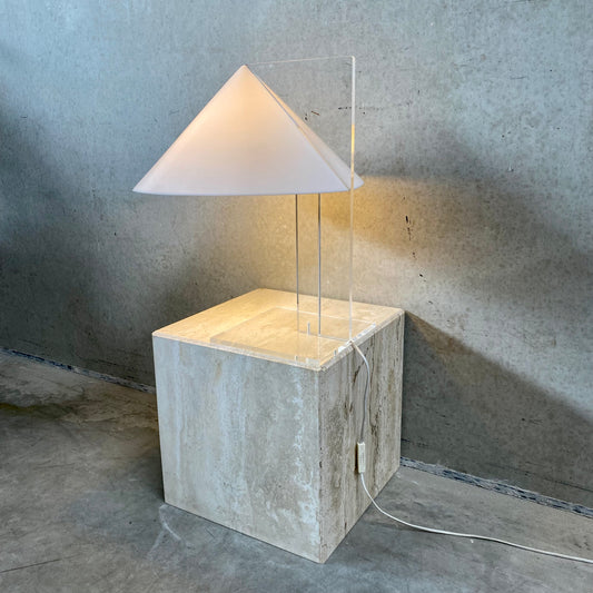 Plexiglas-Tischleuchte „Kegel“, Harco Loor, Haarlem, Niederlande, 1970