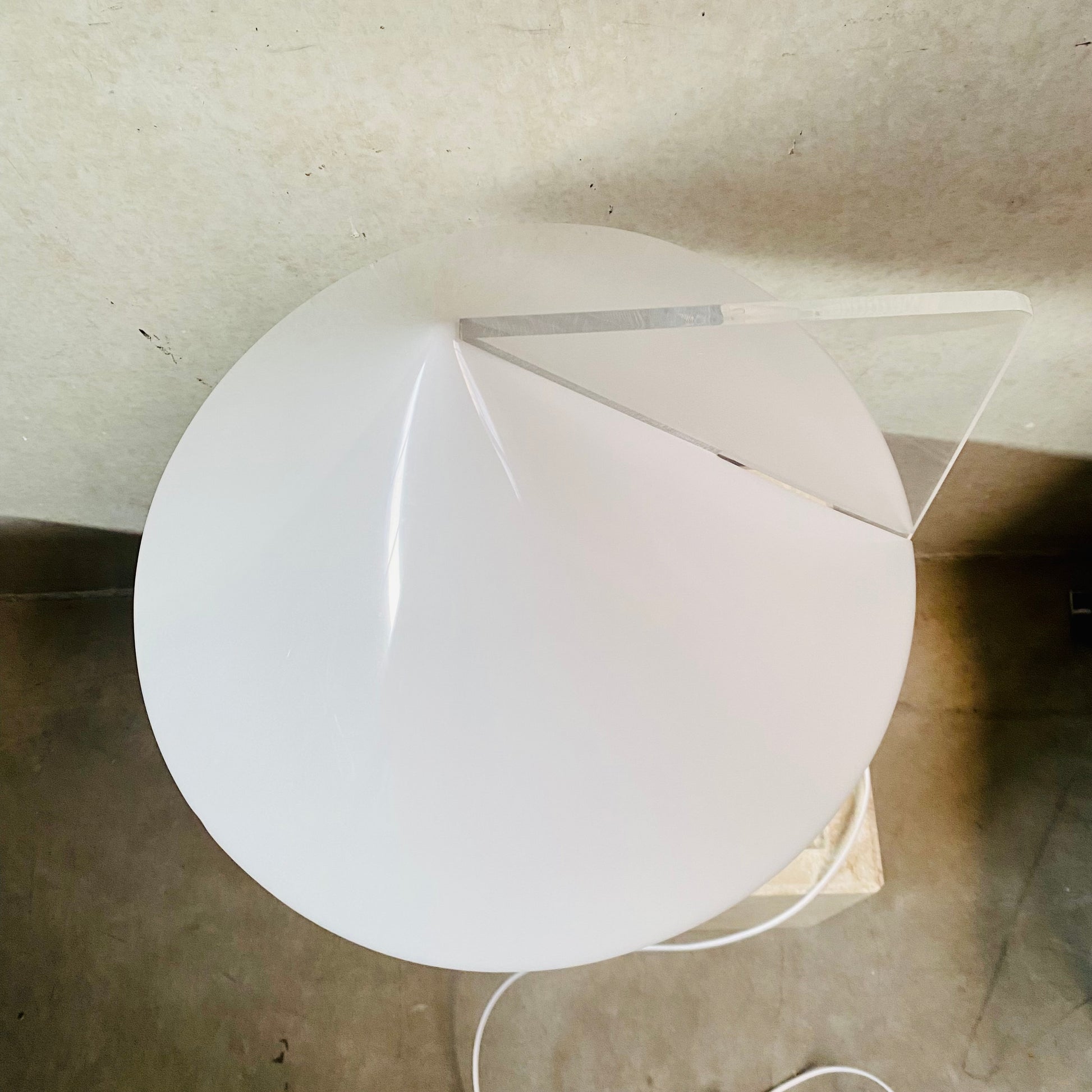 PLEXIGLASS PERSPEX TABLE LAMP 'CONE' HARCO LOOR HAARLEM, NETHERLANDS 1970S 