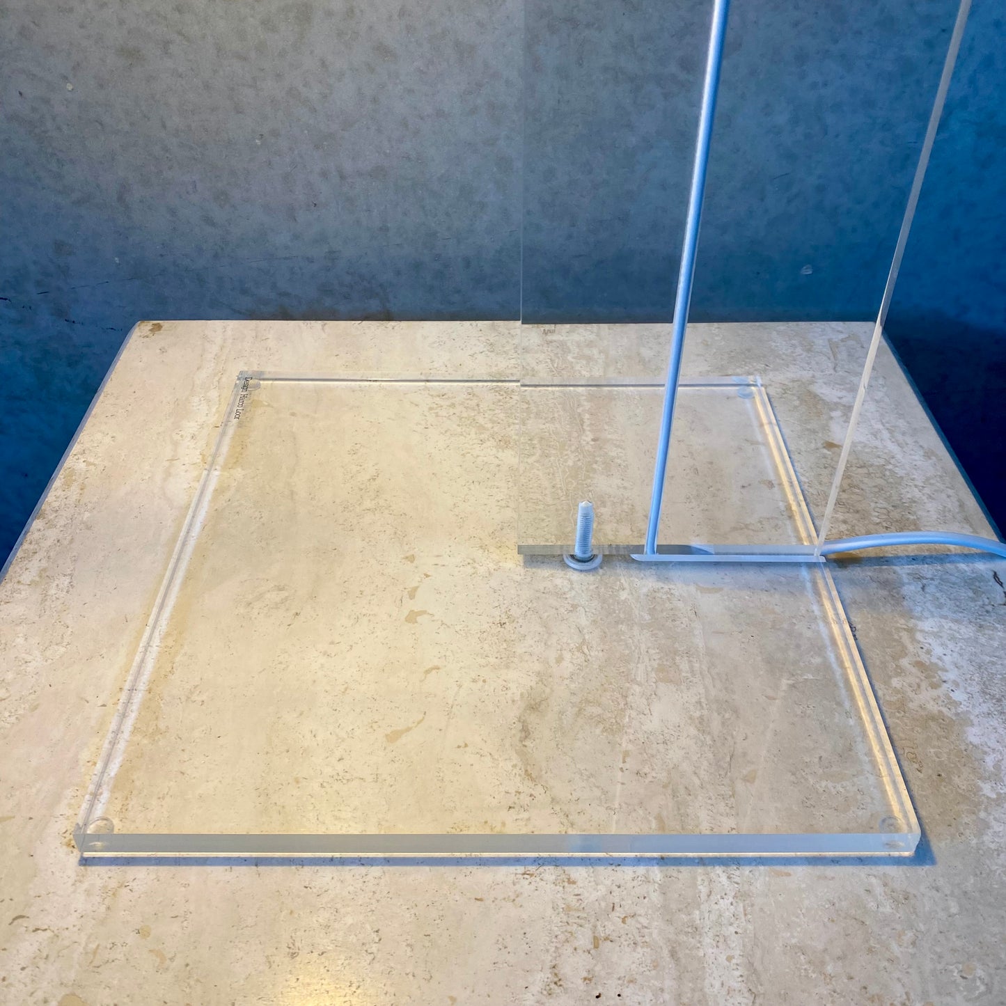 PLEXIGLASS PERSPEX TABLE LAMP 'CONE' HARCO LOOR HAARLEM, NETHERLANDS 1970S 