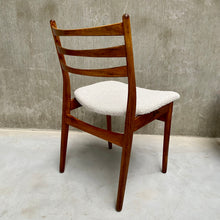 Load image into Gallery viewer, SET FOR 4 ROSEWOOD DINING CHAIRS WITH BOUCLÉ UPHOLSTERY FOR TOPFORM, NETHERLANDS 1960S
