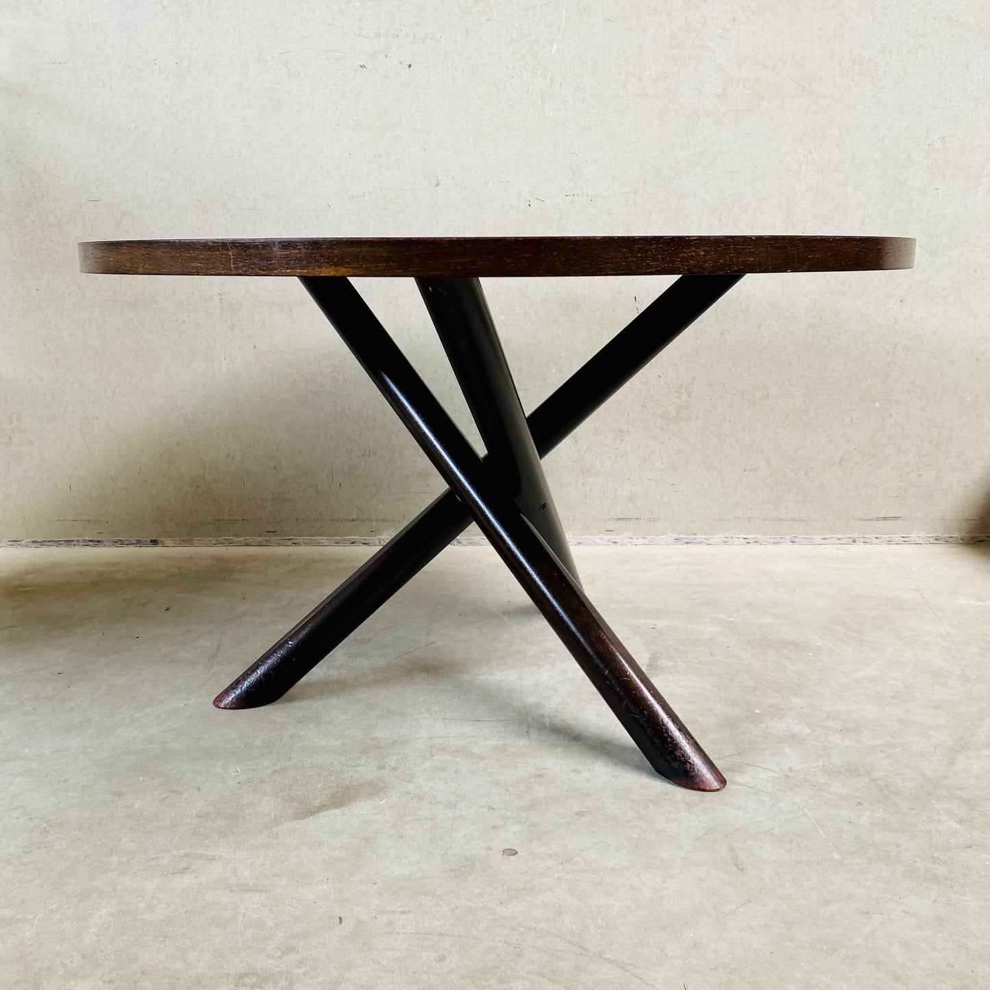 Runder Esstisch „Plataan“ von Gerard Geytenbeek für Azs, Niederlande, 1960