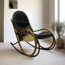 Load image into Gallery viewer, ROCKING CHAIR &quot;NONNA&quot; BY PAUL TUTTLE FOR STRÄSSLE INTERNATIONAL, SWITZERLAND 1970S
