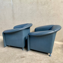 Load image into Gallery viewer, SET OF 2 LEATHER ARM CHAIRS BY PAOLO PIVA FOR WITTMANN, AUSTRIA 1980S
