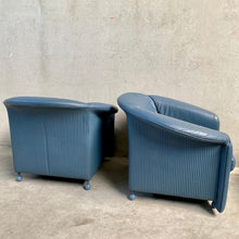 Load image into Gallery viewer, SET OF 2 LEATHER ARM CHAIRS BY PAOLO PIVA FOR WITTMANN, AUSTRIA 1980S

