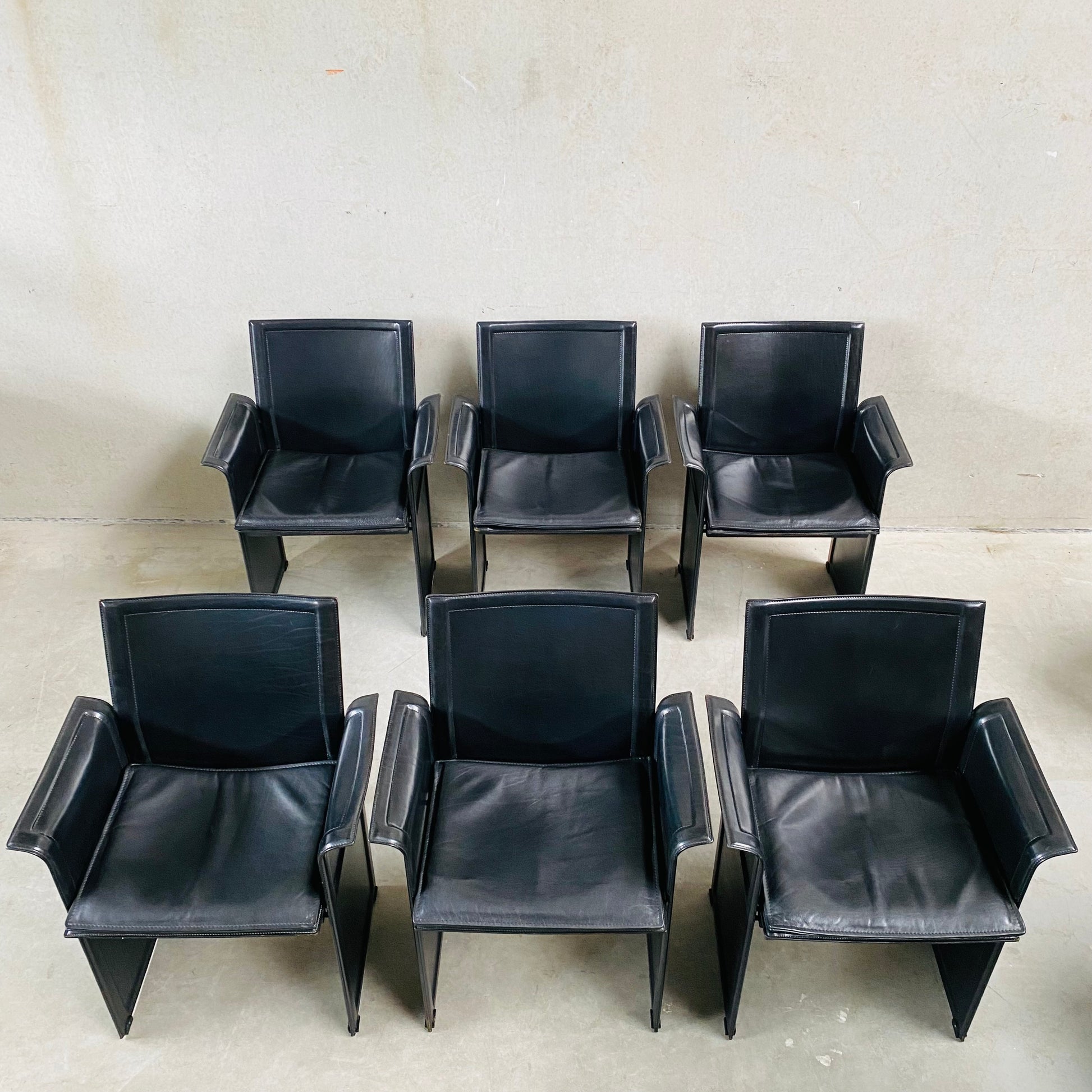 SET OF 6 BLACK LEATHER DINING CHAIRS "KORIUM" BY TITO AGNOLI FOR MATTEO GRASSI, ITALY 1970S