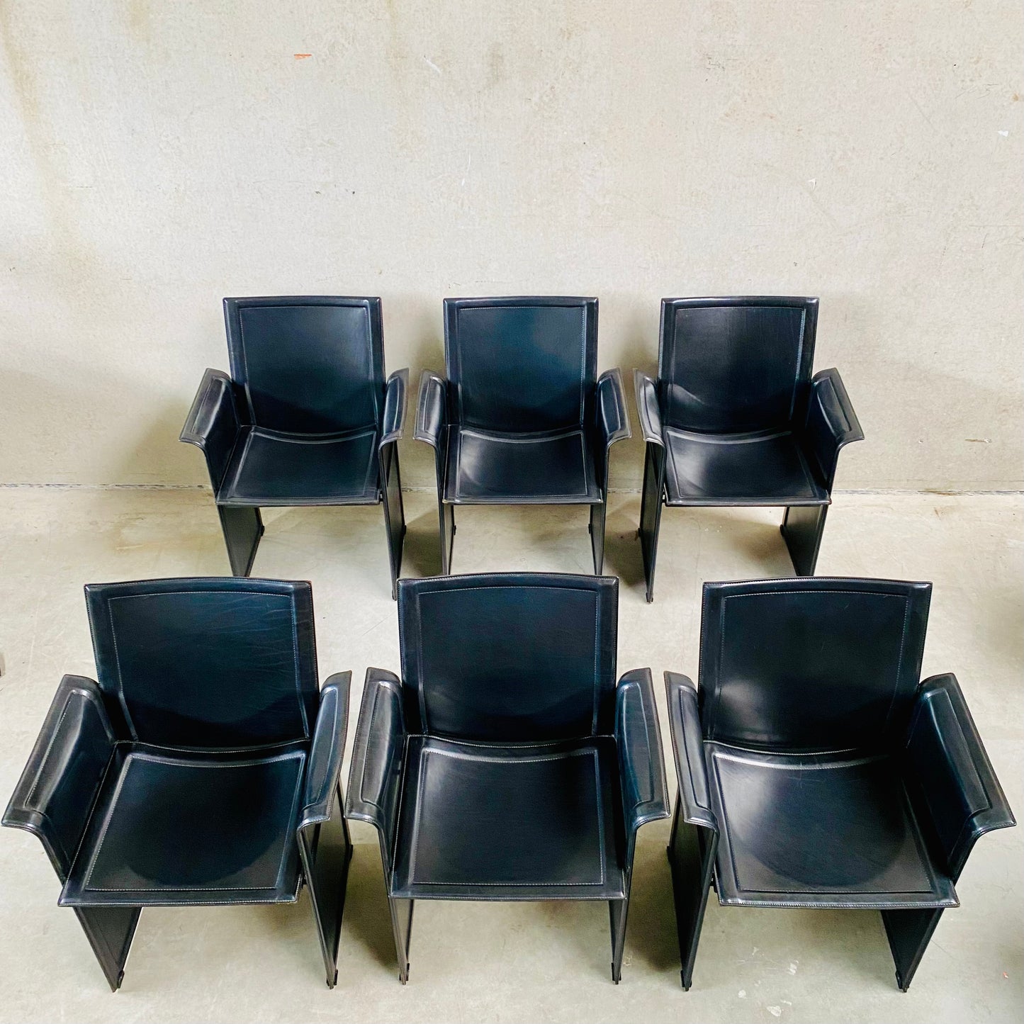 SET OF 6 BLACK LEATHER DINING CHAIRS "KORIUM" BY TITO AGNOLI FOR MATTEO GRASSI, ITALY 1970S