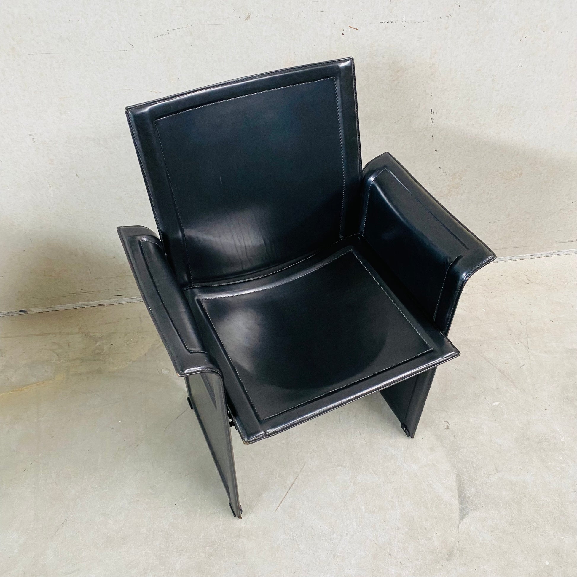 SET OF 6 BLACK LEATHER DINING CHAIRS "KORIUM" BY TITO AGNOLI FOR MATTEO GRASSI, ITALY 1970S
