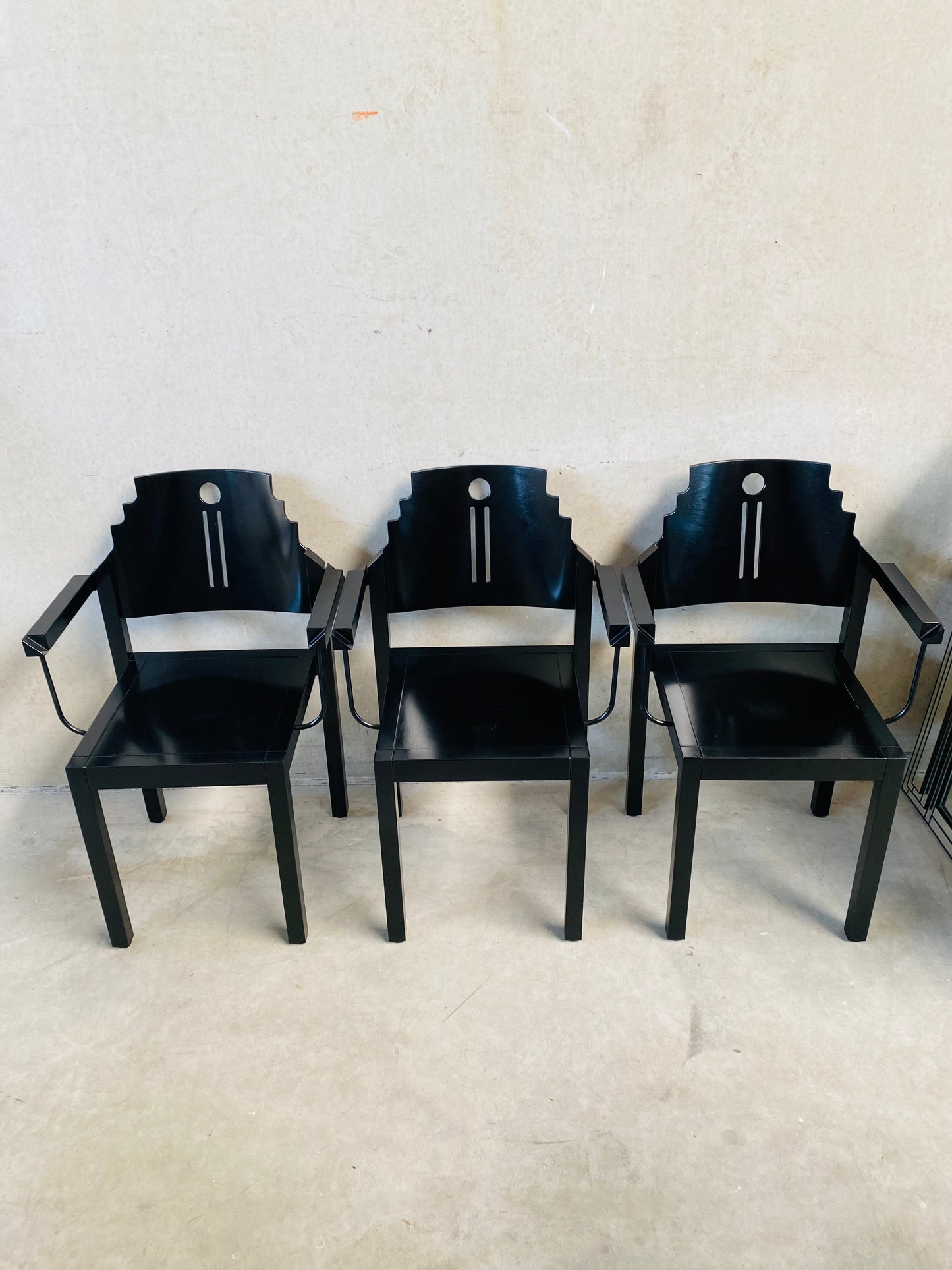 Set aus 6 Esszimmerstühlen im Memphis-Stil, schwarz lackiert, von Gebr. Thonet für Thonet Wien, Österreich, 1980