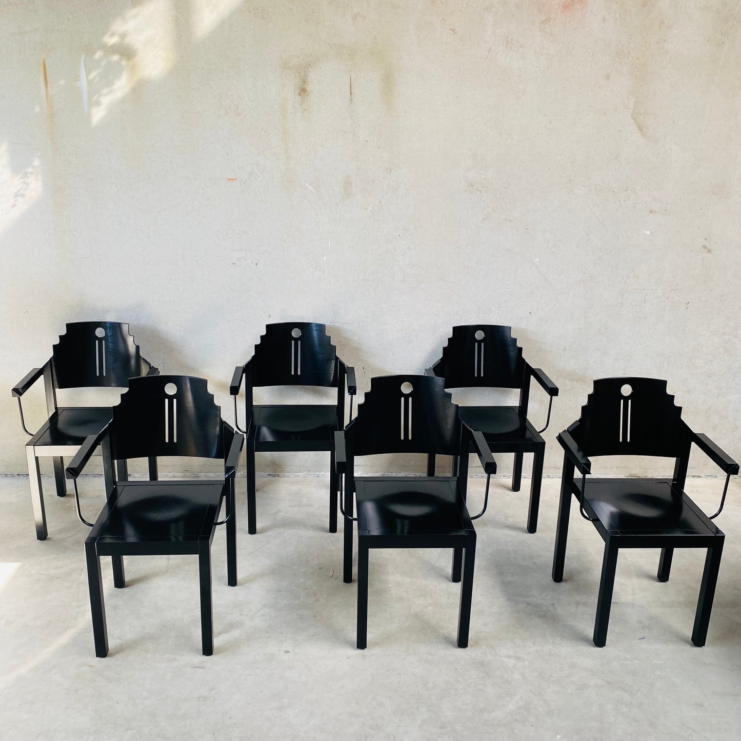 Set aus 6 Esszimmerstühlen im Memphis-Stil, schwarz lackiert, von Gebr. Thonet für Thonet Wien, Österreich, 1980