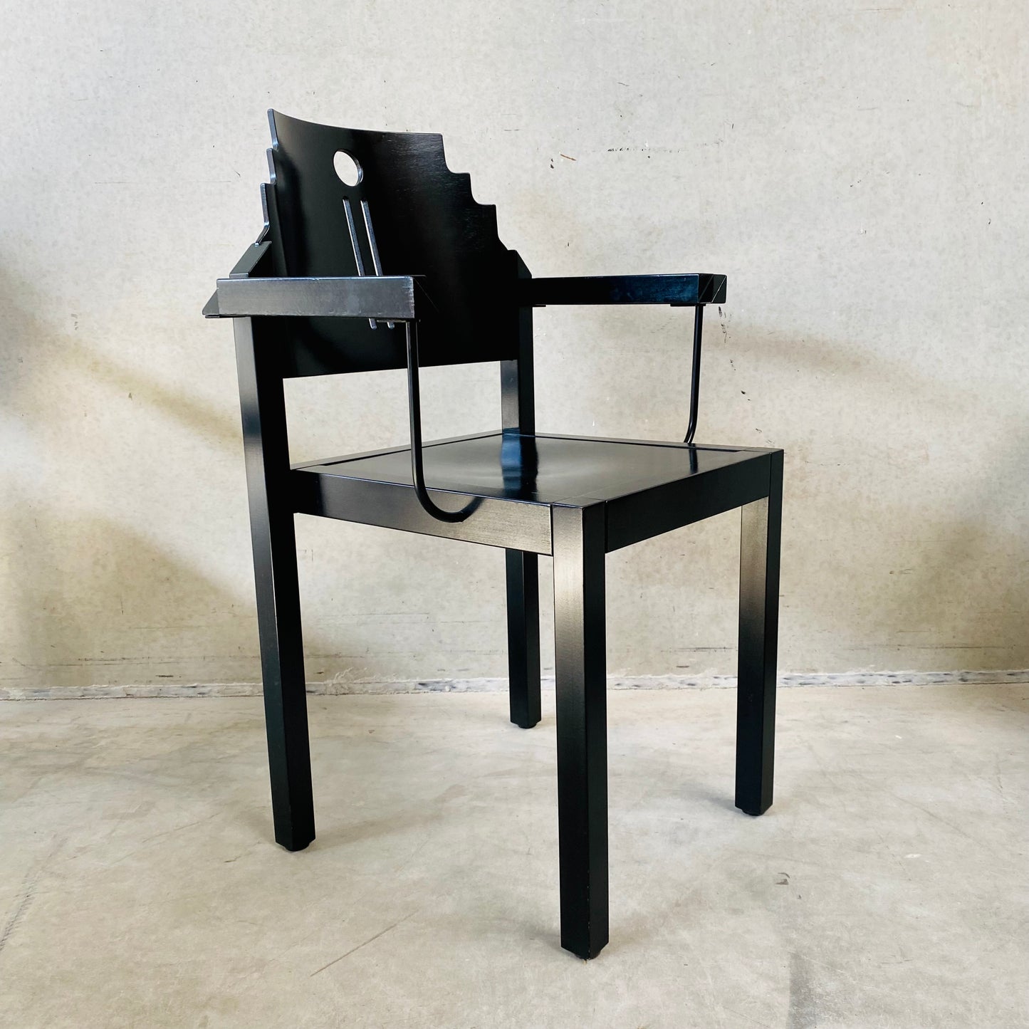Set aus 6 Esszimmerstühlen im Memphis-Stil, schwarz lackiert, von Gebr. Thonet für Thonet Wien, Österreich, 1980