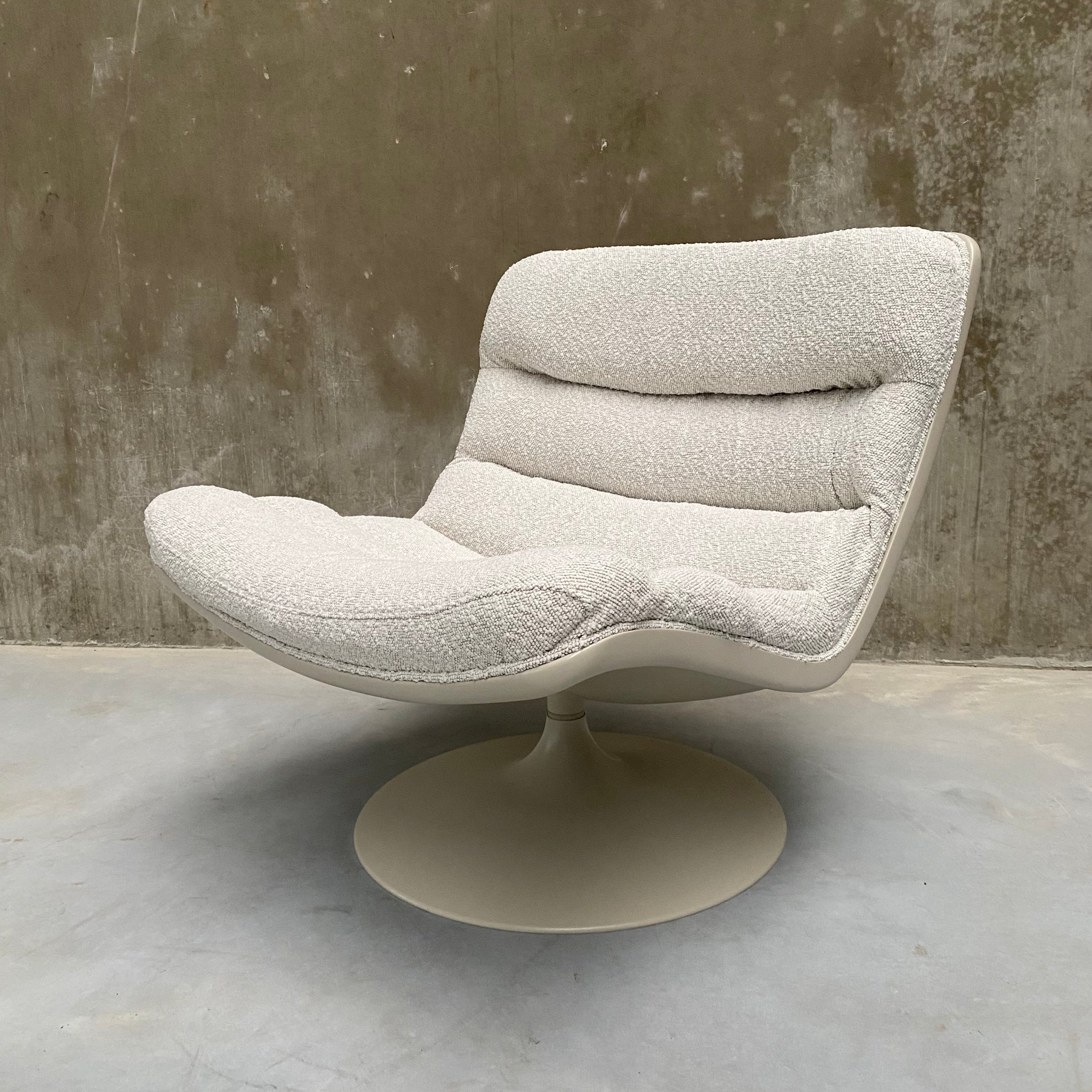 Swiffle Lounge Chair F978 by Geoffrey Harcourt for Artifort Netherlan FOUND ICONS