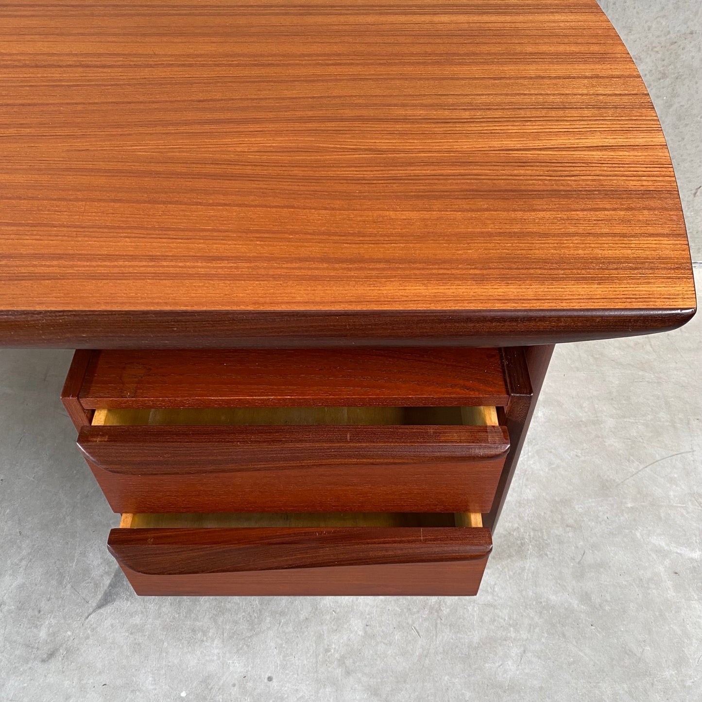Executive Teak Schreibtisch „Vorschläge“ von Tijsseling für Hulmefa, Niederlande 1960