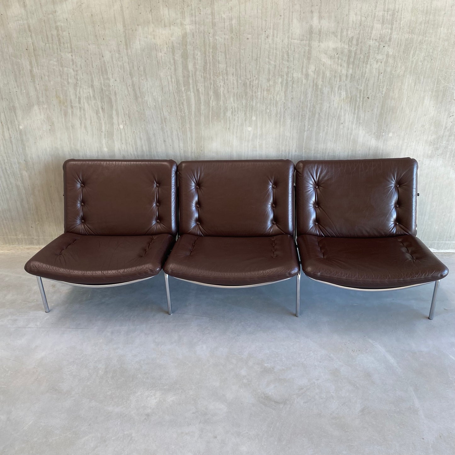 LEATHER THREE SEATER SOFA "OSAKA BZ12" BY MARTIN VISSER FOR 'T SPECTRUM, NETHERLANDS 1969S