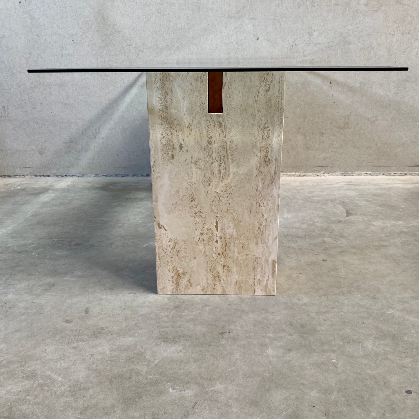 ITALIAN DESIGN TRAVERTIN DINING TABLE WITH GLASS TOP ARTEDI, ITALY 1970S