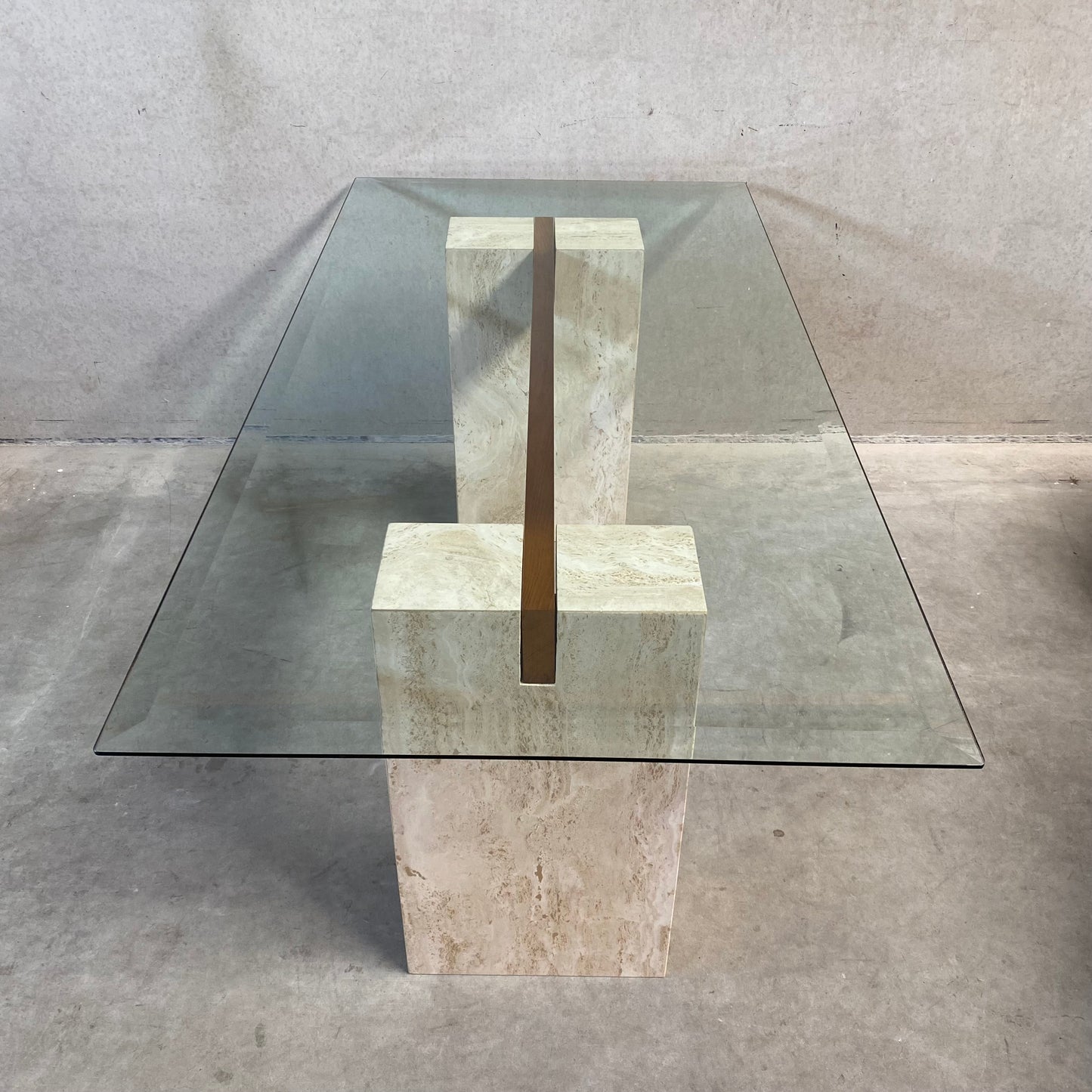ITALIAN DESIGN TRAVERTIN DINING TABLE WITH GLASS TOP ARTEDI, ITALY 1970S