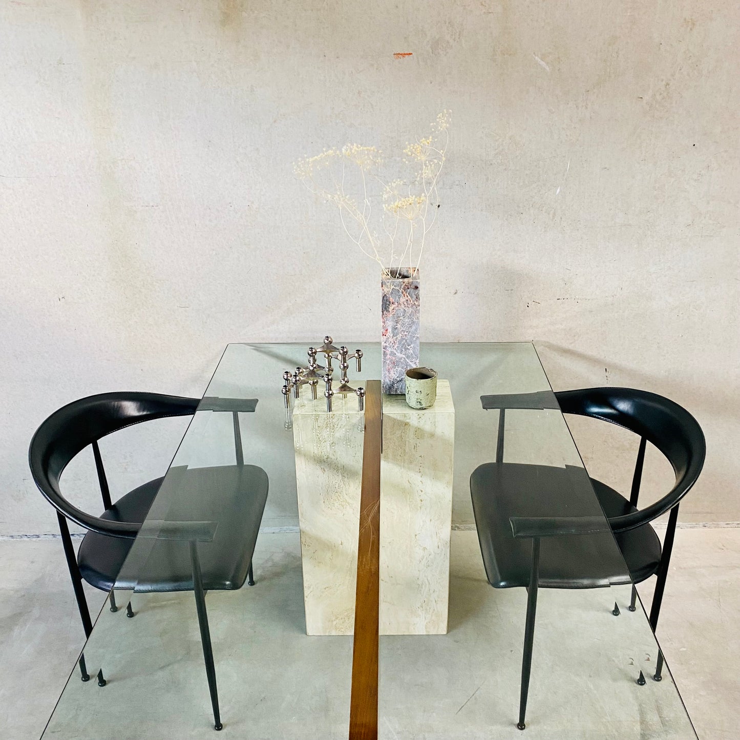 ITALIAN DESIGN TRAVERTIN DINING TABLE WITH GLASS TOP ARTEDI, ITALY 1970S