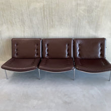 Load and play video in Gallery viewer, LEATHER THREE SEATER SOFA &quot;OSAKA BZ12&quot; BY MARTIN VISSER FOR &#39;T SPECTRUM, NETHERLANDS 1969S
