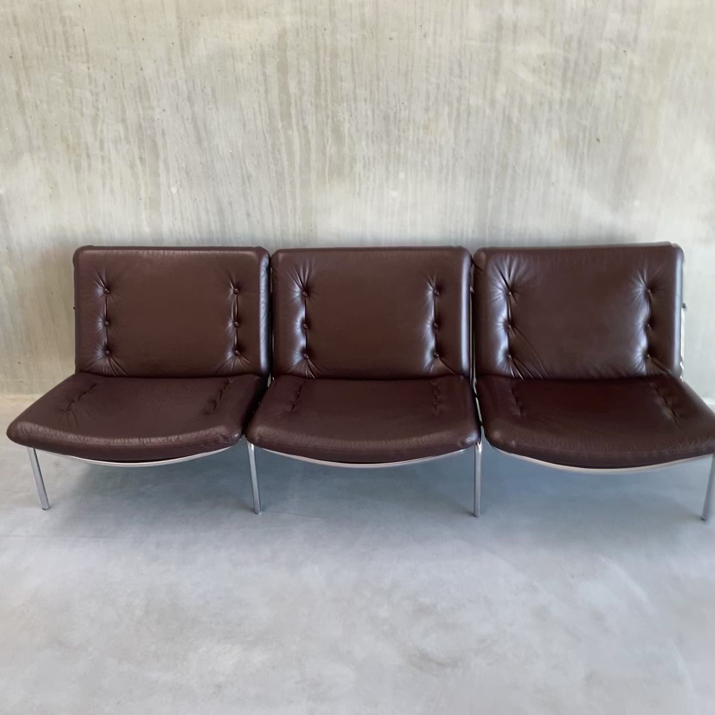 LEATHER THREE SEATER SOFA "OSAKA BZ12" BY MARTIN VISSER FOR 'T SPECTRUM, NETHERLANDS 1969S