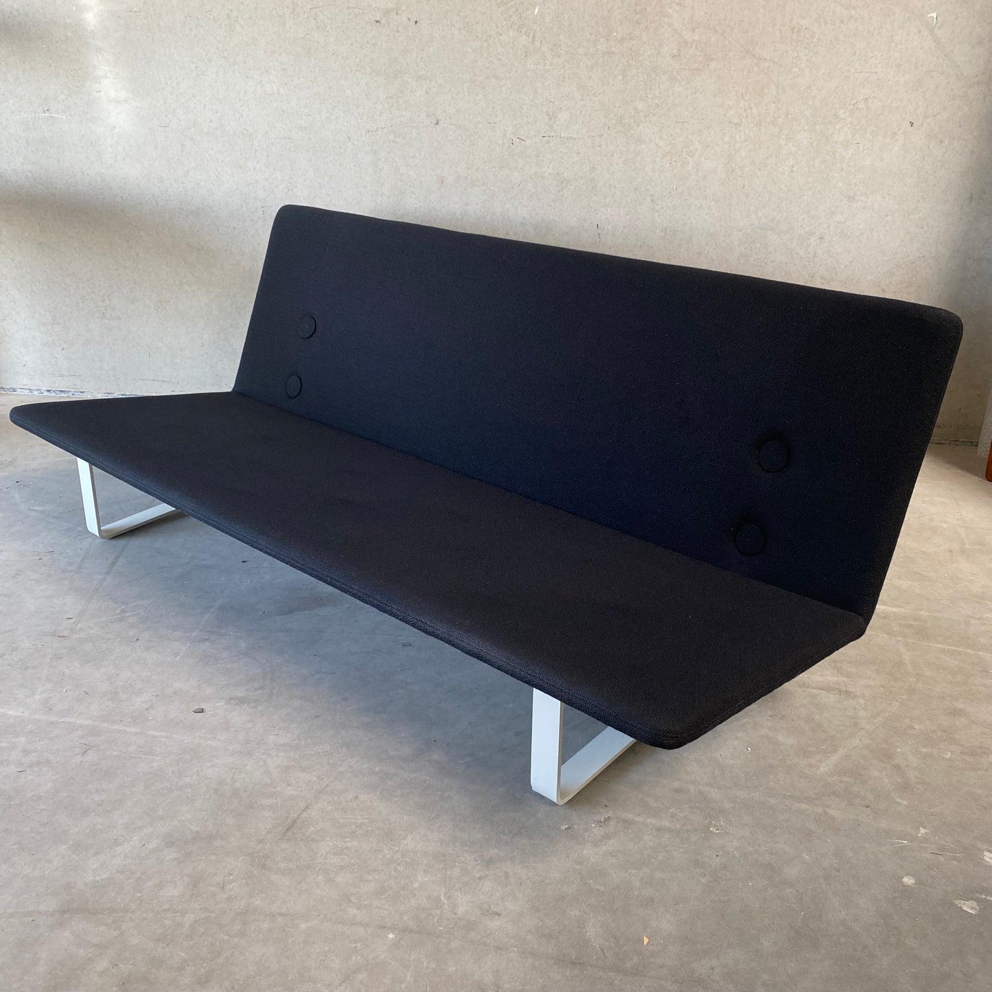Schwarzes 3-Sitzer-Sofa „C684“ von Kho Liang Ie für Artifort Niederlande 1960