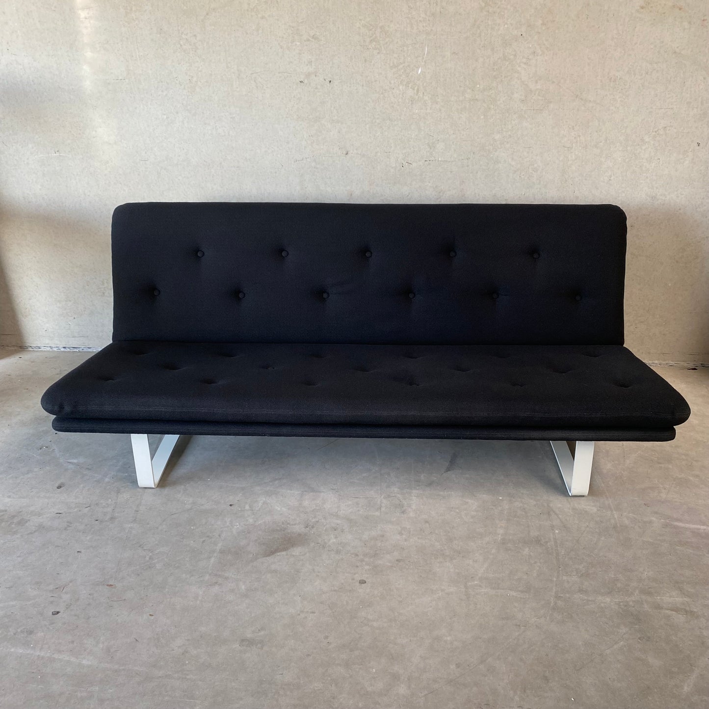 Schwarzes 3-Sitzer-Sofa „C684“ von Kho Liang Ie für Artifort Niederlande 1960