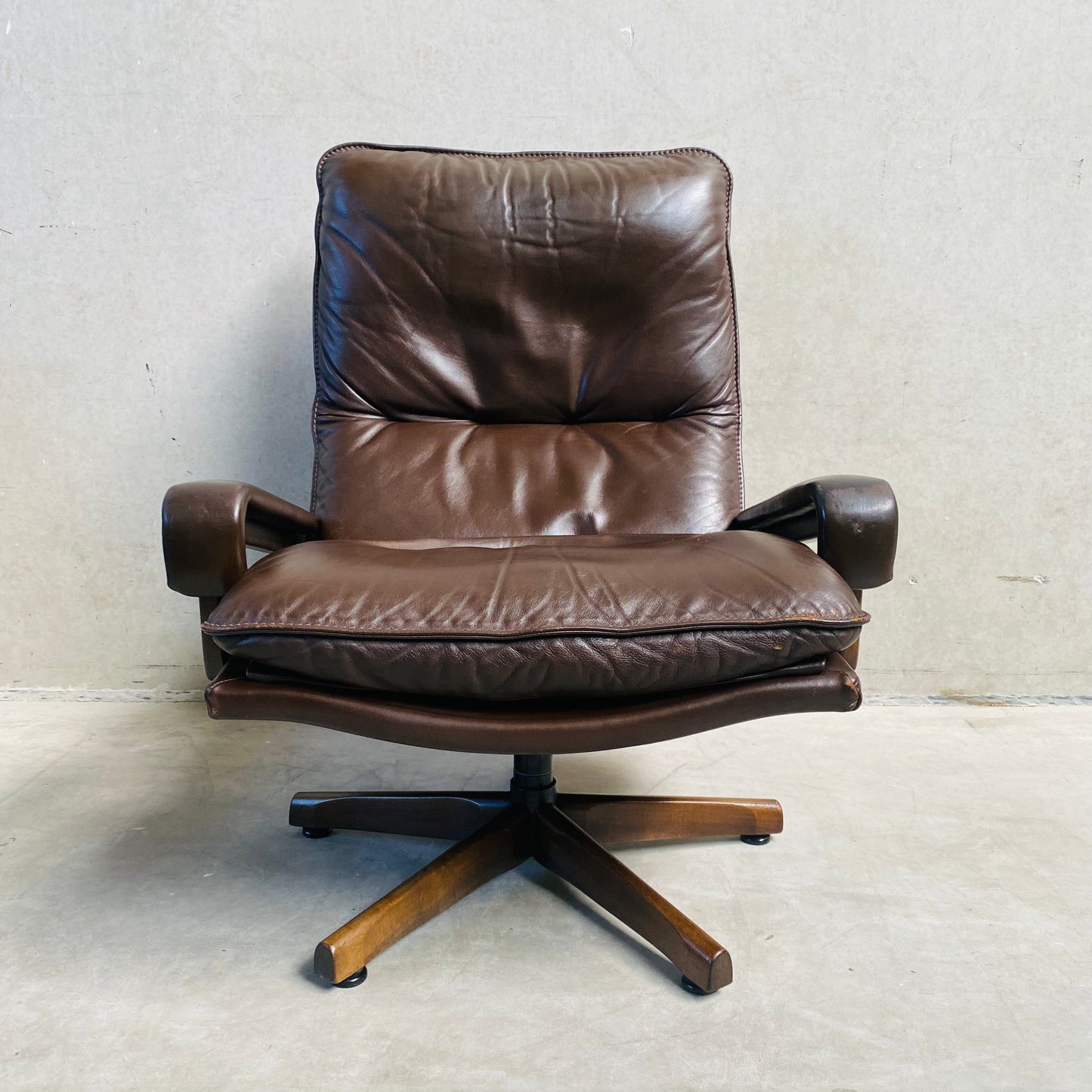 Ledersessel „King“ von André Vandenbeuck für Strässle, Schweiz, 1960