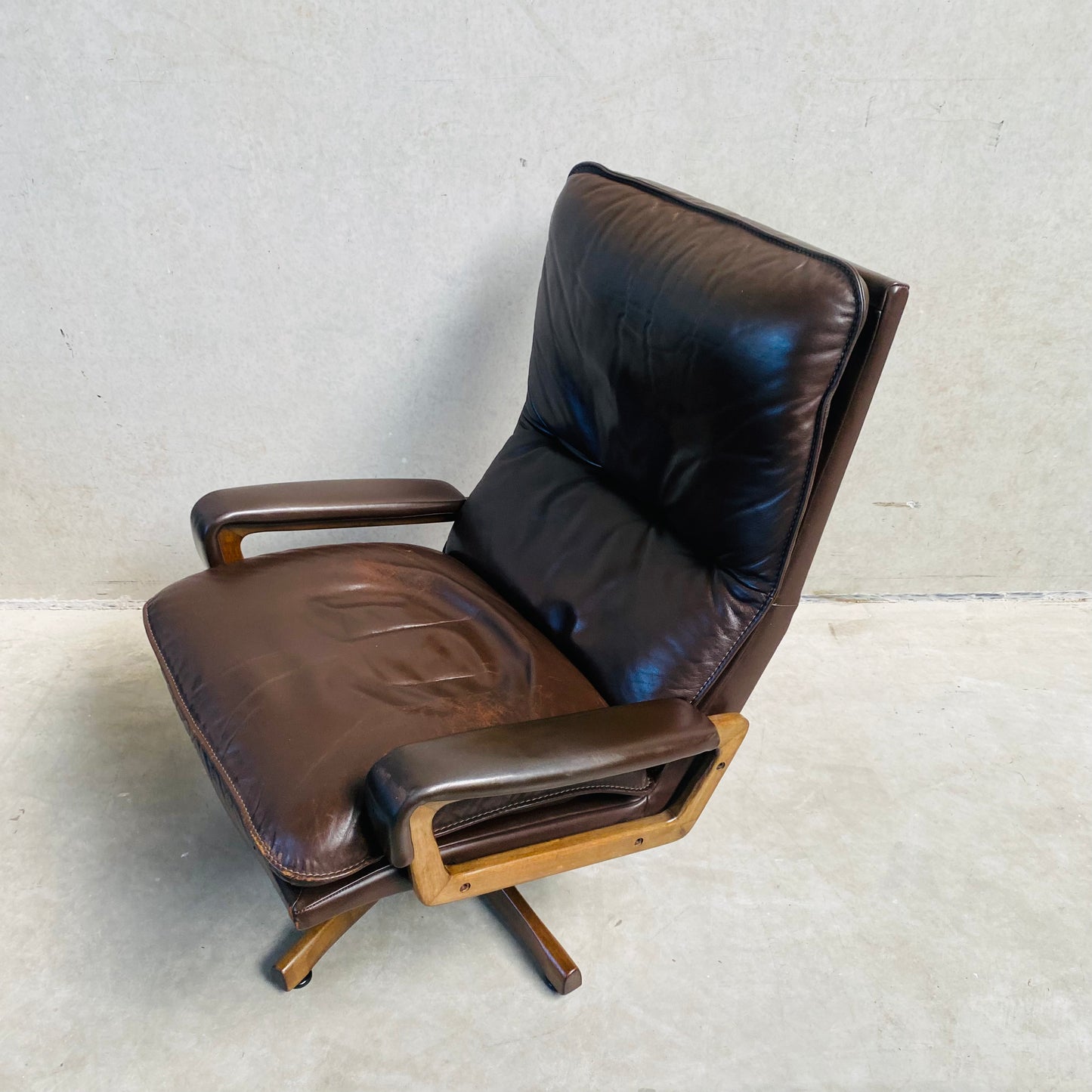 Ledersessel „King“ von André Vandenbeuck für Strässle, Schweiz, 1960