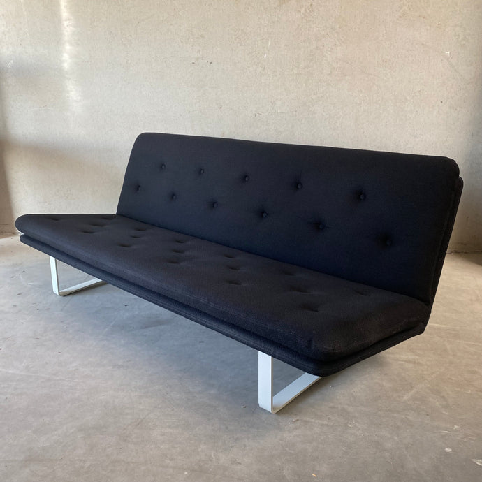 BLACK 3-SEATER SOFA 