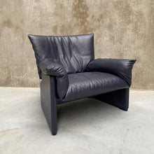 Load image into Gallery viewer, Leather &quot;Palmaria&quot; Lounge Chair by Vico Magistretti for Cassina, Italy 1980
