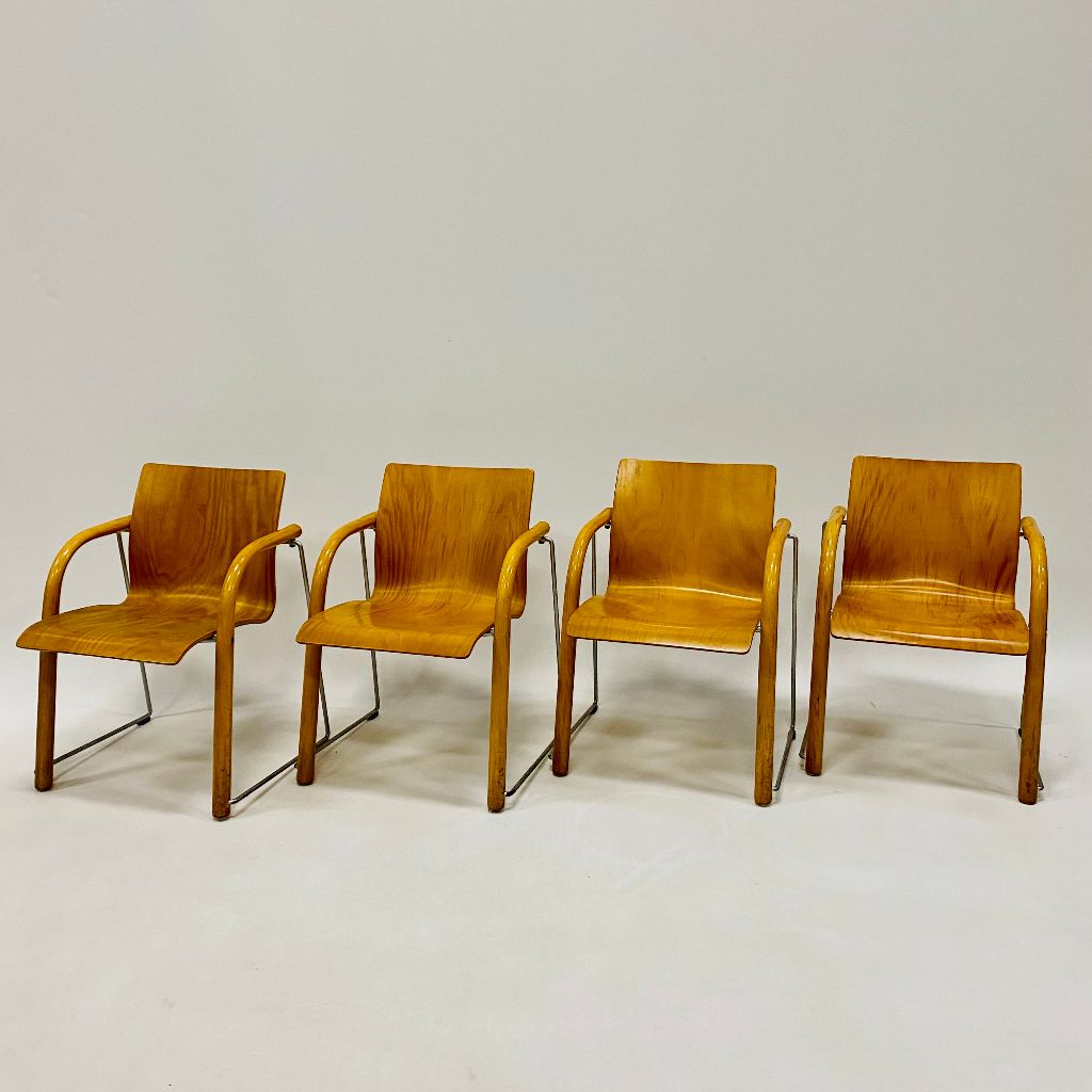 18 Stapelstühle, Armlehnstühle „S320“ von Ulrich Bohme & Wulf Schneider für Thonet Deutschland 1980